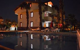 Erasmus Apart Hotel